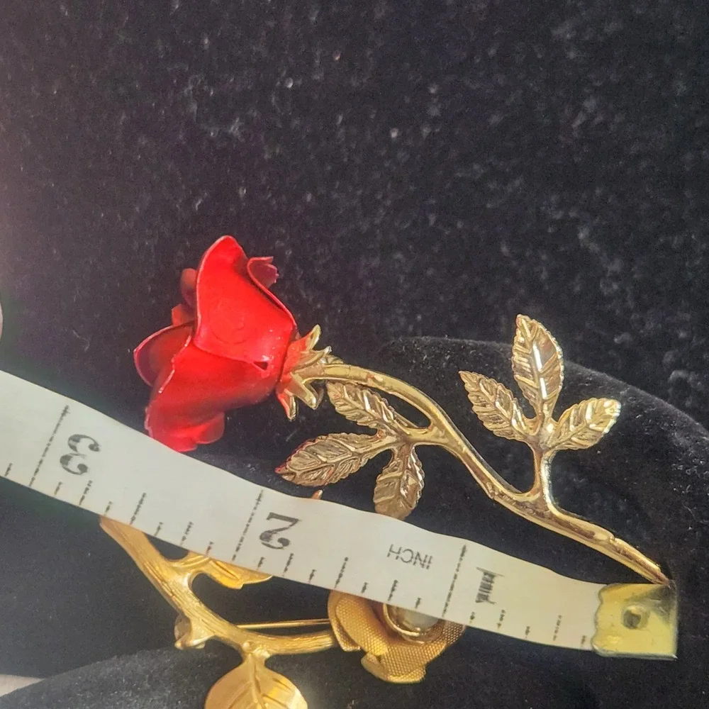 Vintage Rose Brooch lot Red Enamel Gold Tone‎ Faux Pearl Floral Pins 2pc